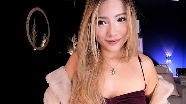 Isa cortes  online show from April 13, 12:43 pm