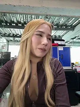 Snapshot of Isa_cortes_ chatting on April 22, 1:45 pm Isa cortes online show from April 22, 1:45 pm