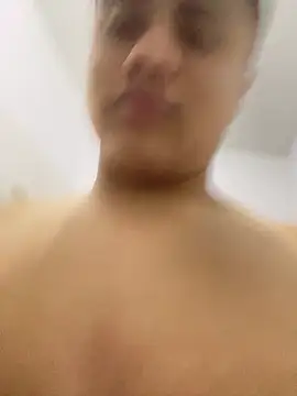 Snapshot of andresmahecha777 chatting on February 26, 5:17 am andresmahecha777 online show from February 26, 5:17 am