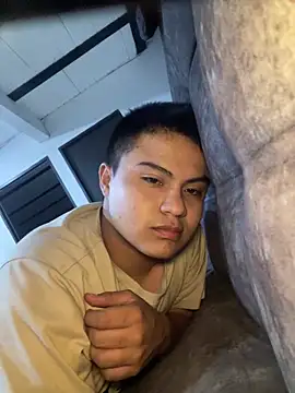 Snapshot of andresmahecha777 chatting on March 5, 3:57 am andresmahecha777 online show from March 5, 3:57 am