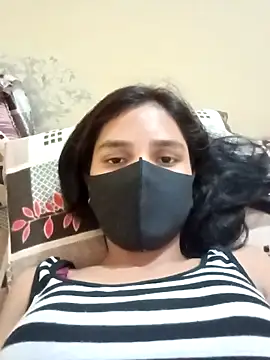 Snapshot of Mahira-- chatting on March 9, 7:12 am Mahira-- online show from March 9, 7:12 am