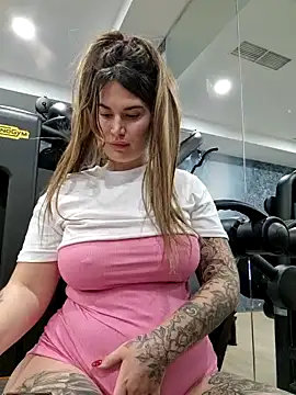 Snapshot of TattooGirlAlia chatting on December 28, 9:19 pm TattooGirlAlia online show from December 28, 9:19 pm