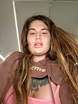 Snapshot of TattooGirlAlia chatting on January 10, 3:18 am TattooGirlAlia online show from January 10, 3:18 am