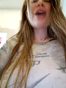 Snapshot of TattooGirlAlia chatting on February 13, 1:15 pm TattooGirlAlia online show from February 13, 1:15 pm