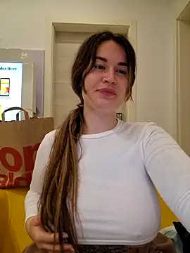 Snapshot of TattooGirlAlia chatting on March 13, 10:43 pm TattooGirlAlia online show from March 13, 10:43 pm