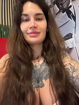 TattooGirlAlia online show from April 4, 7:06 am