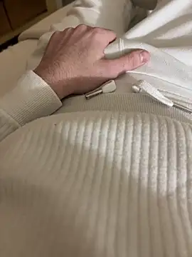 Snapshot of nolimits66 chatting on February 1, 9:57 pm nolimits66 online show from February 1, 9:57 pm