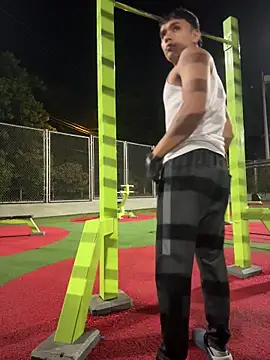 CreamKingg online show from April 6, 12:52 am