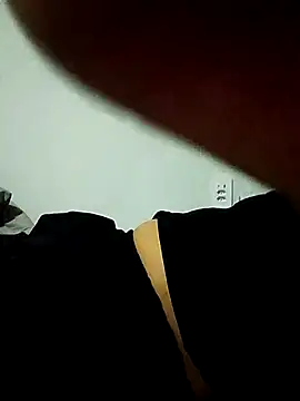 dilduarte26 online show from April 24, 11:18 pm