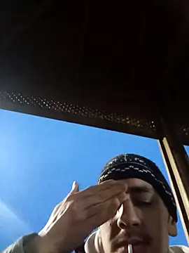 Snapshot of Etlipro-53 chatting on February 6, 3:04 pm Etlipro-53 online show from February 6, 3:04 pm