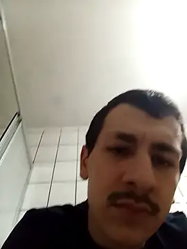 Snapshot of Etlipro-53 chatting on February 23, 10:29 pm Etlipro-53 online show from February 23, 10:29 pm