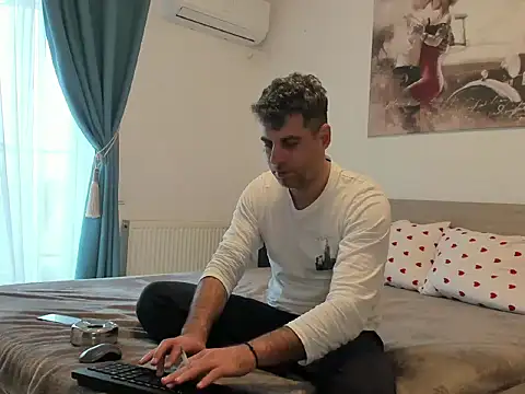 Snapshot of rickysun chatting on February 12, 11:16 am rickysun online show from February 12, 11:16 am