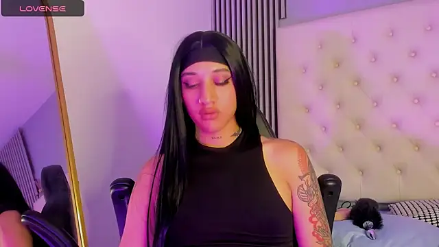 Snapshot of tammy_bensom1 chatting on February 9, 9:41 pm tammy bensom1 online show from February 9, 9:41 pm