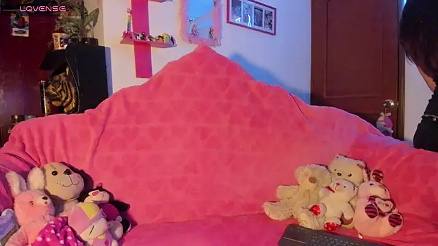 Snapshot of Rebecahart chatting on February 28, 6:47 am Rebecahart online show from February 28, 6:47 am