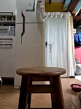 Snapshot of Gustavo52367 chatting on February 18, 6:04 pm Gustavo52367 online show from February 18, 6:04 pm