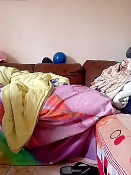 Snapshot of negrim10 chatting on February 4, 6:03 pm negrim10 online show from February 4, 6:03 pm