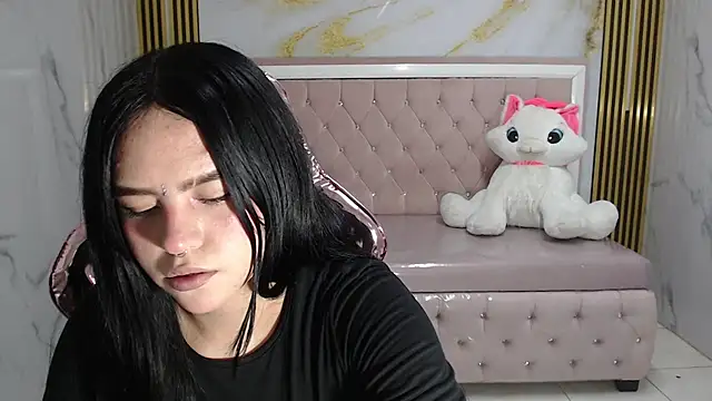 Snapshot of sarita_09_s chatting on February 7, 8:01 pm sarita 09 s online show from February 7, 8:01 pm