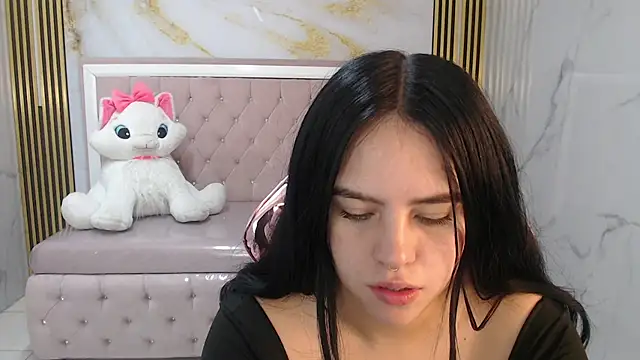 Snapshot of sarita_09_s chatting on February 15, 12:36 pm sarita 09 s online show from February 15, 12:36 pm