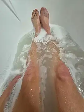 Snapshot of kondec chatting on February 1, 12:53 am kondec online show from February 1, 12:53 am