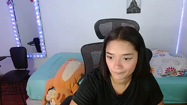 Snapshot of Lolitaa__VIP chatting on February 3, 7:30 pm Lolitaa VIP online show from February 3, 7:30 pm