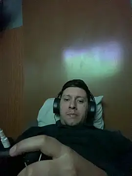 Snapshot of Iago54 chatting on February 27, 7:25 pm Iago54 online show from February 27, 7:25 pm