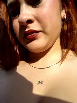 Snapshot of katty_42 chatting on February 23, 9:45 pm katty 42 online show from February 23, 9:45 pm