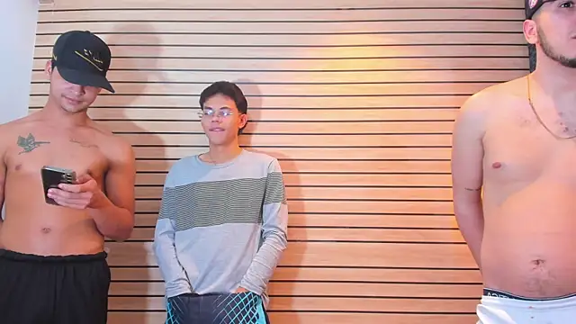 TheBatMansion online show from April 7, 4:24 am