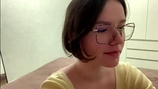 Snapshot of cherishedwish chatting on April 3, 9:57 pm cherishedwish online show from April 3, 9:57 pm