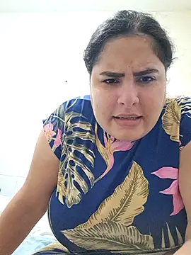 Snapshot of BarbedArtemia chatting on February 18, 1:18 pm BarbedArtemia online show from February 18, 1:18 pm