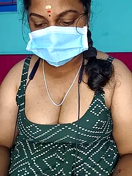 Snapshot of TamilSembaruthi143 chatting on February 27, 9:15 pm TamilSembaruthi143 online show from February 27, 9:15 pm