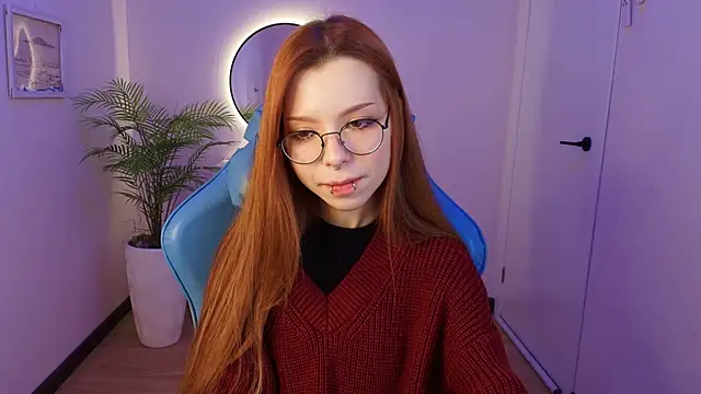 Snapshot of PinkAn8el chatting on February 5, 2:27 am PinkAn8el online show from February 5, 2:27 am