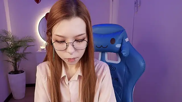 Snapshot of PinkAn8el chatting on February 13, 2:29 am PinkAn8el online show from February 13, 2:29 am