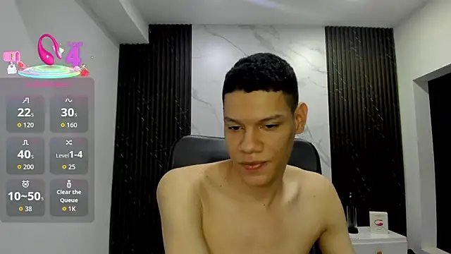 Snapshot of milo_cruz_ chatting on June 18, 2:01 am milo cruz online show from June 18, 2:01 am