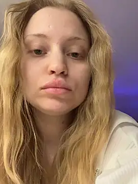 Snapshot of MollyHilton chatting on February 1, 2:37 pm MollyHilton online show from February 1, 2:37 pm