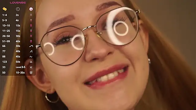 Snapshot of SallyDeniken chatting on February 15, 6:04 pm SallyDeniken online show from February 15, 6:04 pm