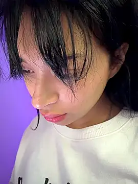 Snapshot of Sasha-18 chatting on February 20, 1:11 pm Sasha-18 online show from February 20, 1:11 pm