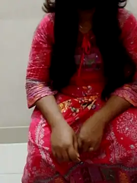 angel-rosse online show from April 17, 8:01 pm