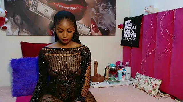 Moreish-06 online show from April 4, 6:05 pm