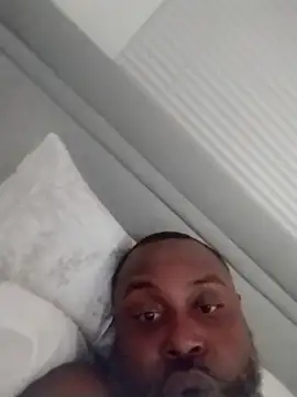 Snapshot of Droski21 chatting on February 26, 7:29 am Droski21 online show from February 26, 7:29 am