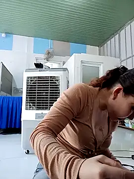 Snapshot of Ana-love2026 chatting on February 11, 3:22 am Ana-love2026 online show from February 11, 3:22 am