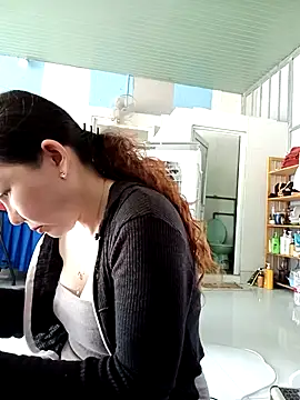 Snapshot of Ana-love2026 chatting on February 13, 4:19 am Ana-love2026 online show from February 13, 4:19 am