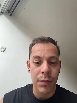 AxelMuller online show from February 7, 6:44 pm