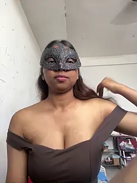 Snapshot of hot_mistress_ chatting on February 24, 8:34 am hot mistress online show from February 24, 8:34 am