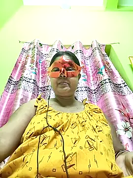 Snapshot of mahi893 chatting on February 18, 6:04 pm mahi893 online show from February 18, 6:04 pm