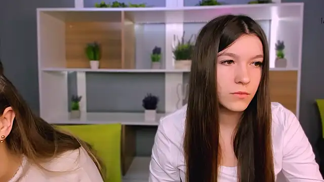 Snapshot of elis_sunny chatting on February 27, 6:02 am elis sunny online show from February 27, 6:02 am