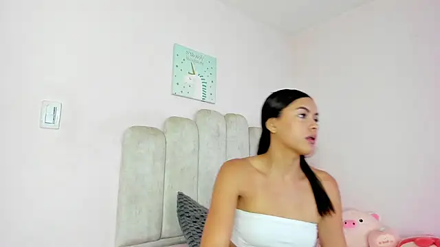 paula cosioo online show from March 25, 2:12 pm