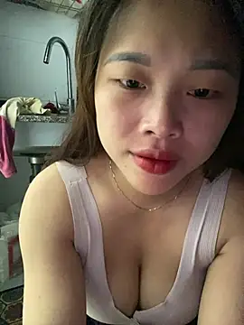 Emxinhka1 online show from August 7, 10:34 pm