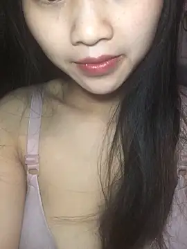 Snapshot of uyensexy chatting on February 4, 3:40 pm uyensexy online show from February 4, 3:40 pm