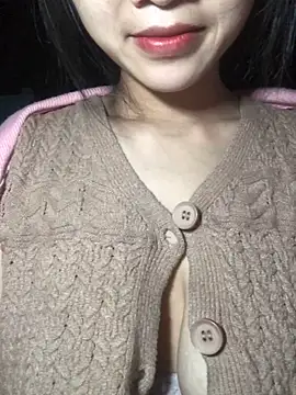 Snapshot of uyensexy chatting on February 6, 3:15 pm uyensexy online show from February 6, 3:15 pm