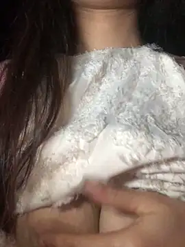 Snapshot of uyensexy chatting on February 8, 7:34 am uyensexy online show from February 8, 7:34 am